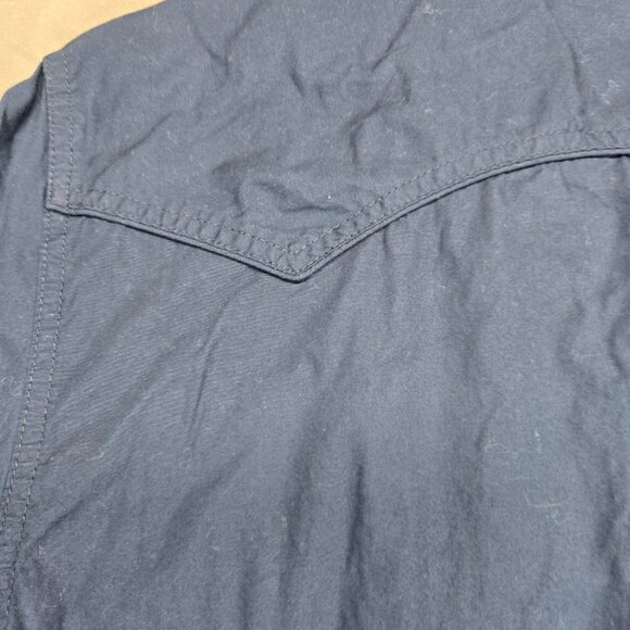 GUESS Men’s Blue Short Sleeve Button Up Shirt Size M - Picture 11 of 13